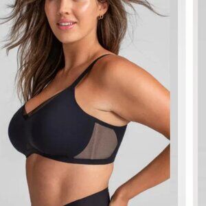 Honey Love Crossover Bra Black Runway 2X 42C/D